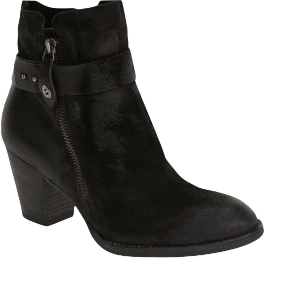 Paul Green Dallas Black Suede with distressed leather Faux Zipper size 6.